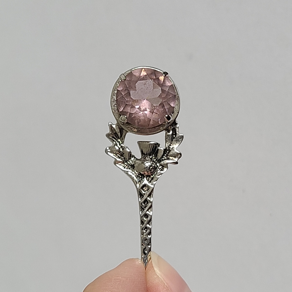 Vintage Silver Tone Pink Amethyst Glass Scottish Thistle Sword Kilt Brooch Pin - Picture 12 of 12
